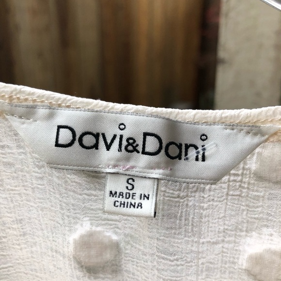Davi & Dani Textured Dot Cinched Sleeve Blouse -NEW-Size Small - Picture 5 of 8